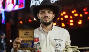Após superar lesão, Lucas Paiva vence o Rodeio da ExpoZebu 2026 e surpreende na final